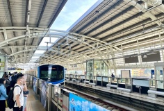 Xe buýt và tàu điện miễn phí vé Tết Dương lịch 2026