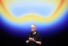 Apple và canh bạc Siri AI: Cơ hội cuối để kéo người dùng iPhone cũ nâng cấp