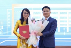 Phó Thủ tướng Lê Thành Long trao quyết định bổ nhiệm Giám đốc Đại học Quốc gia TPHCM