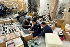 Thanh Hóa: Thu giữ hơn 1.000 iPhone, iPad cũ không hóa đơn, chứng từ