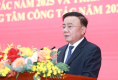 Tiếp tục đổi mới mạnh mẽ tư duy và hành động, củng cố vững chắc khối đại đoàn kết toàn dân tộc