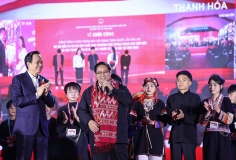 Thủ tướng dự khởi công 3 ngôi trường của 