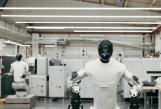 Siemens, Humanoid thử nghiệm thành công robot hình người tại nhà máy điện tử
