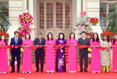 Khai mạc Triển lãm tư liệu 'Đảng Cộng sản Việt Nam qua các kỳ Đại hội'