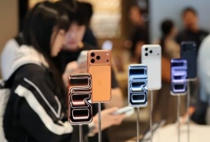 Apple sẽ không tăng giá iPhone 18 bất chấp chi phí linh kiện tăng