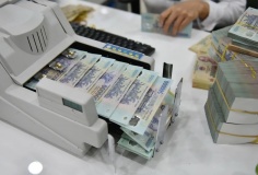 Vì sao lãi suất liên ngân hàng tăng sốc?