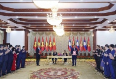 Tổng Bí thư Tô Lâm chứng kiến Lễ trao các văn kiện hợp tác Việt Nam - Lào