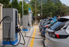 Thế giới mạnh tay trợ cấp xe điện: Việt Nam nhập cuộc bằng “đòn bẩy” nào?