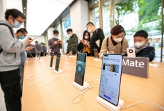 Trung Quốc tăng nhập gần 120% mặt hàng điện thoại và linh kiện của Việt Nam