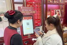 Máy bán vàng tự động 'giải nhiệt' phố vàng ngày vía Thần Tài 2026