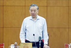 Tiếp tục kiên quyết, kiên trì đấu tranh chống 'giặc nội xâm' với tư duy, cách làm mới