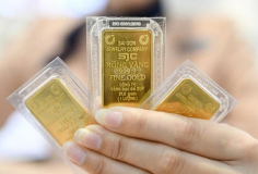 Giá mua, bán vàng miếng SJC liên tục đảo chiều trong phiên sáng