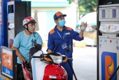 Giá xăng dầu tăng cao, Bộ Công Thương khuyến nghị người dân lái xe tiết kiệm nhiên liệu