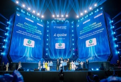 Startup từ phòng lab VinUni phát triển “bộ não” điều phối mạng lưới sạc xe điện