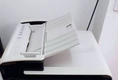 Pháp lý siết chặt, người bán online xoay xở ra sao?