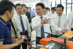 Bộ trưởng Nguyễn Mạnh Hùng: Việt Nam có đủ điều kiện trở thành cường quốc drone