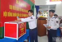 Cử tri Bộ Tư lệnh Vùng Cảnh sát biển 2 nô nức tham gia Ngày hội bầu cử