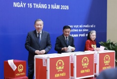 Tổng Bí thư Tô Lâm bỏ phiếu bầu cử đại biểu Quốc hội, HĐND các cấp tại phường Ba Đình, Hà Nội