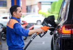 Đề xuất giảm thuế bảo vệ môi trường, thuế tiêu thụ đặc biệt với xăng dầu