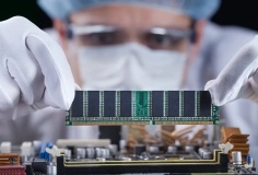 Gián đoạn nguồn cung heli sản xuất bán dẫn, quốc gia nào hưởng lợi?