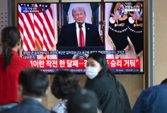 Sau bài phát biểu của Tổng thống Trump: Giá dầu tăng mạnh, vàng lao dốc, chứng khoán “đỏ lửa”