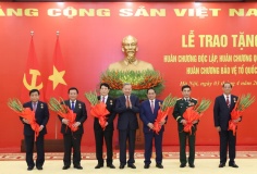 Tổng Bí thư Tô Lâm trao Huân chương Quân công tặng các đồng chí lãnh đạo Đảng, Nhà nước