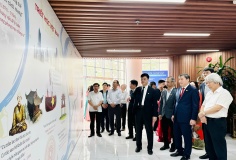 Khai mạc Khu trưng bày thành tựu khoa học xã hội 'Vững nền tảng – Sáng tương lai'