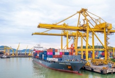 Logistics xanh: Cuộc chuyển đổi không thể chậm chân
