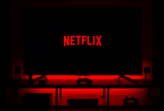 Texas khởi kiện Netflix vì thu thập dữ liệu trái phép và gây 'nghiện' cho trẻ em