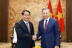 Tổng Bí thư, Chủ tịch nước Tô Lâm tiếp Bí thư Thành ủy, Chủ tịch Hội đồng nhân dân Thủ đô Vientiane (Lào)