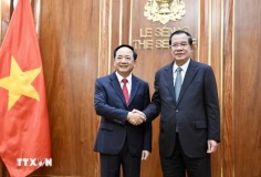 Trưởng Ban Tuyên giáo và Dân vận Trung ương thăm làm việc tại Campuchia