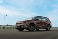 Mua VinFast VF MPV 7 trong tháng 5, nhận đủ “bộ ba” ưu đãi hàng chục triệu đồng