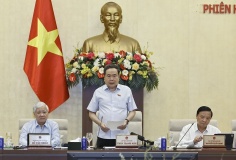 Chủ tịch Quốc hội: Vẫn còn tình trạng trụ sở đất đai, tài sản công dôi dư chậm được xử lý