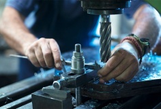 Xây dựng mô hình đào tạo Cắt gọt kim loại tích hợp thực - ảo trên nền tảng điện toán đám mây nhằm thu hẹp khoảng cách năng lực vùng miền