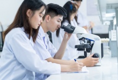 Điểm sàn khối y dược miền Bắc biến động, nhiều trường nâng ngưỡng với ngành hot