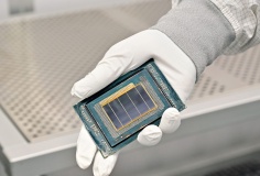 Intel là hãng đầu tiên xuất xưởng chip thương mại dùng công nghệ in thạch bản High NA EU