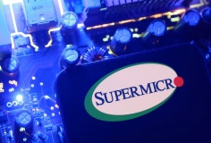 Super Micro dự báo biên lợi nhuận cao, ghi nhận 60 tỷ USD đơn đặt hàng; cổ phiếu tăng vọt