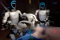 Bước tiến mới trong y học: Robot hình người thực hiện thành công phẫu thuật trên động vật sống