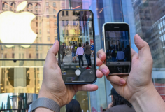Apple lần đầu vượt mốc vốn hóa 5 nghìn tỷ USD