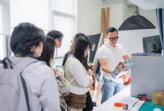 Nâng chất giáo dục đại học bằng mô hình đào tạo quốc tế ngay trong nước