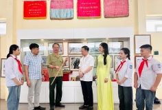 Hòa Xá kể chuyện lịch sử quê hương qua “Chiếc gậy Trường Sơn”