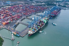 Chiến lược xuất nhập khẩu mới hướng tới tăng trưởng hai con số và cân bằng động