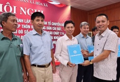 Hòa Xá kiện toàn Tổ chuyển đổi số cộng đồng, đưa tiện ích số đến từng người dân