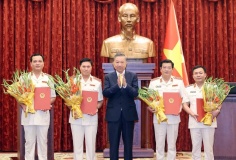 Tổng Bí thư, Chủ tịch nước Tô Lâm trao quyết định bổ nhiệm 4 kiểm sát viên Viện Kiểm sát nhân dân Tối cao