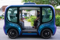 Hà Nội thử nghiệm robotaxi, robot giao hàng tại Hòa Lạc