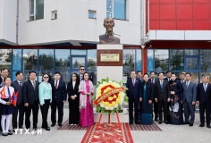 Chủ tịch Quốc hội Trần Thanh Mẫn thăm Trường mang tên Chủ tịch Hồ Chí Minh tại Mông Cổ