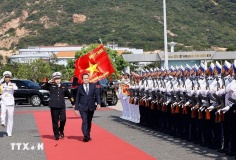 Chủ tịch Quốc hội Trần Thanh Mẫn thăm, làm việc với Quân chủng Hải quân