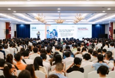 Từ quản lý màn hình đến dạy trẻ làm chủ công nghệ
