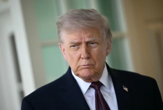 Ông Trump bán đi hàng chục triệu USD cổ phiếu công nghệ Mỹ chỉ trong một tháng