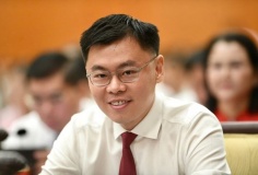 Phê chuẩn kết quả bầu chức vụ Phó Chủ tịch UBND Thành phố Hồ Chí Minh